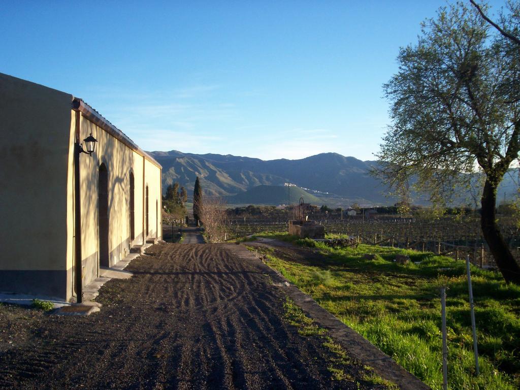 Etna Wine Azienda Agrituristica Passopisciaro 外观 照片