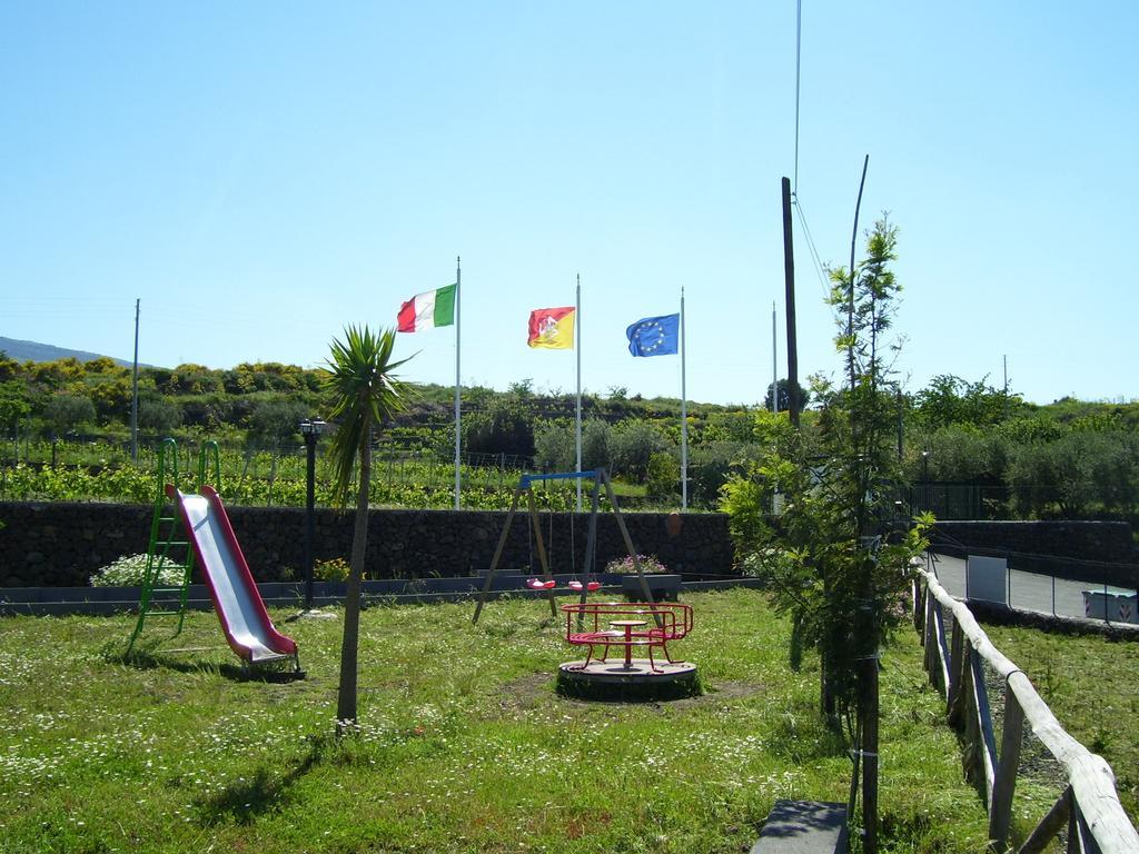 Etna Wine Azienda Agrituristica Passopisciaro 外观 照片